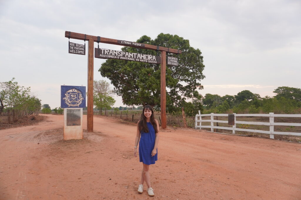 Entrance of the transpantaneira where roads are unpaved